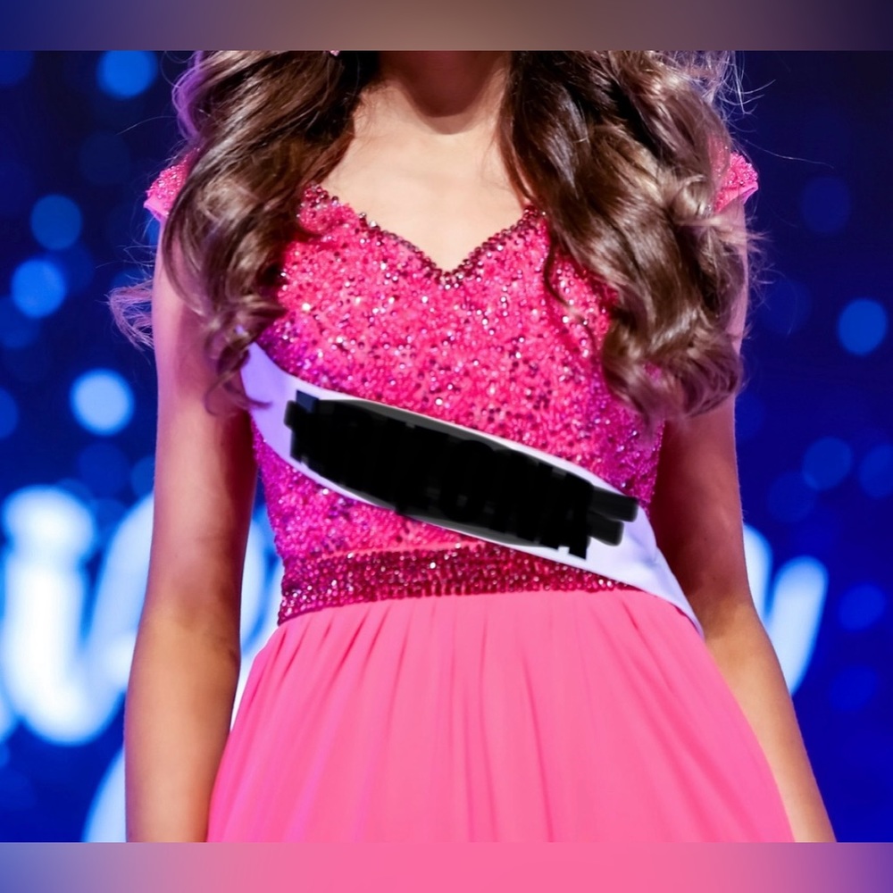 Beautiful custom pink gown fits 00